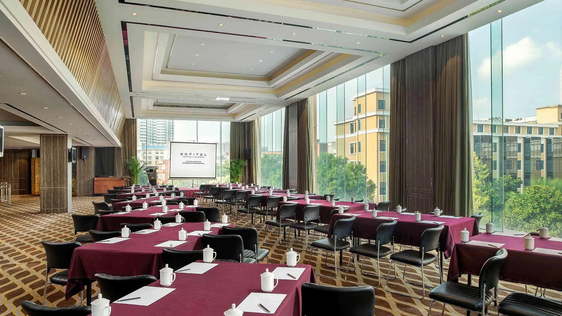 מלון Sofitel Zhengzhou International