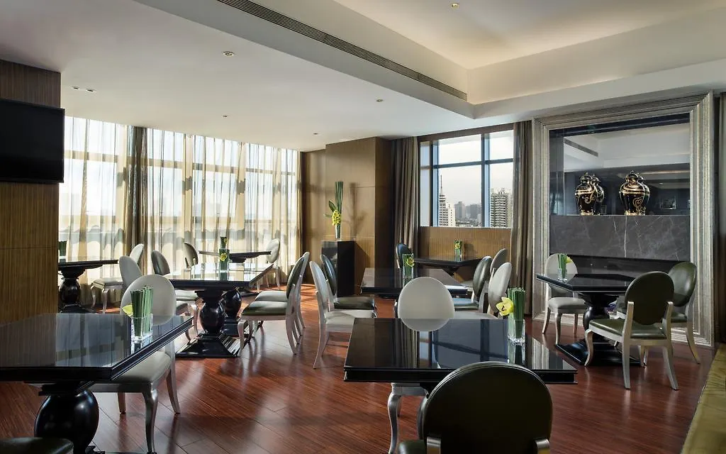 מלון Sofitel Zhengzhou International
