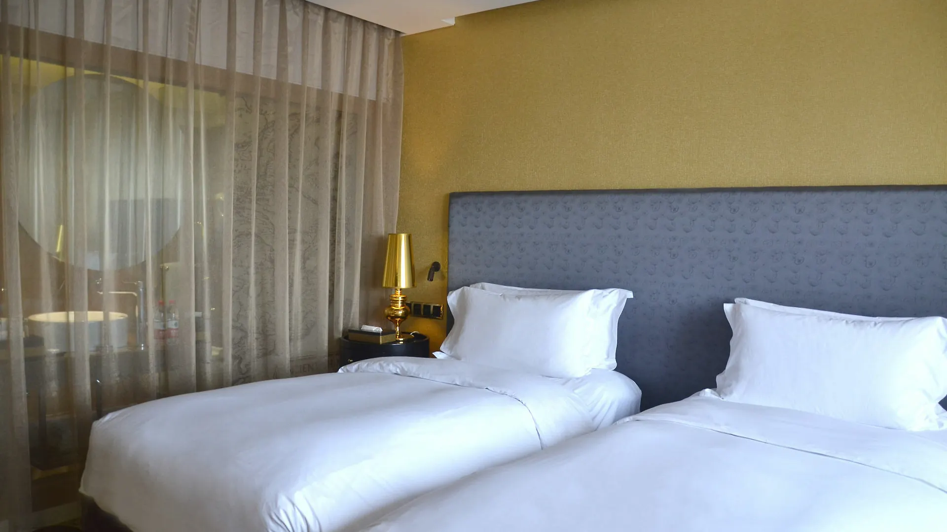 מלון Sofitel Zhengzhou International